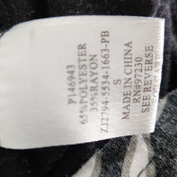 Almost Famous, Sz S, Black, White, Grey Zebra Print w RED Sequins on Heart - Picture 8 of 9